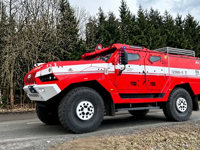 Výbuch v Poličce: Zraněný jeden, škoda 120 milionů