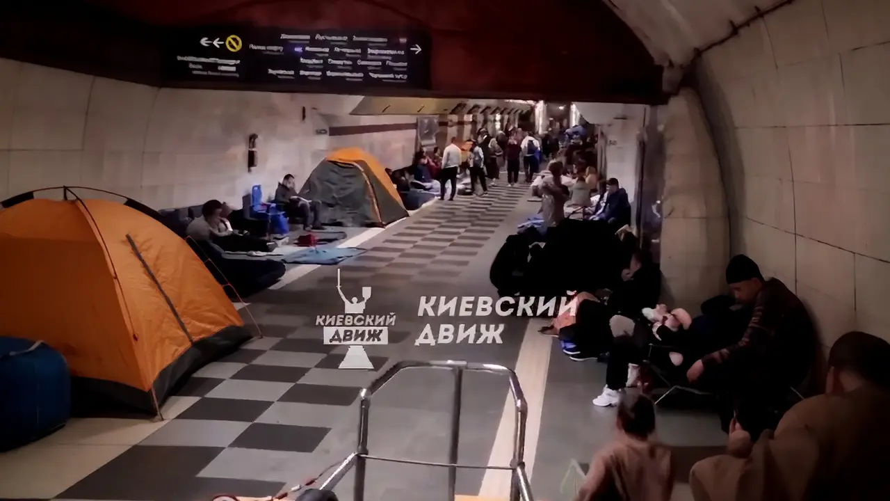 Rusko zasypalo Kyjev raketami: 15 zraněných, děti v nemocnici
