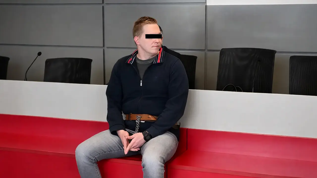 Soud snížil trest za smrt na fentanylu. Dealer má zaplatit 1,8 mil.
